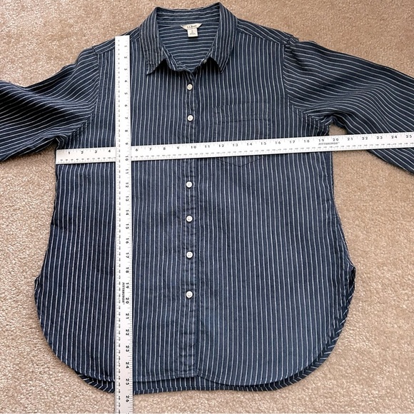 L.L. Bean Navy and White Striped Long Sleeve Button Down Linen Shirt - Picture 5 of 8
